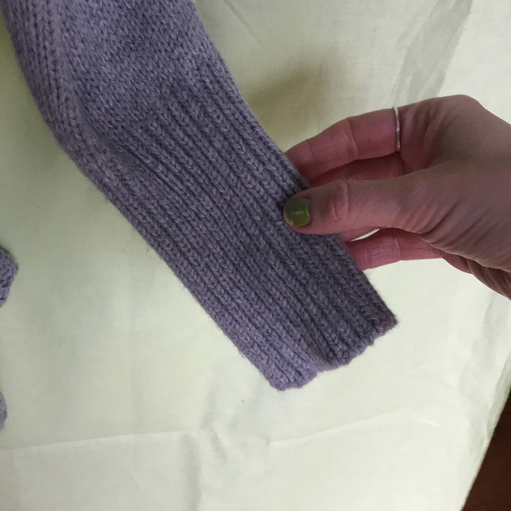 Like-New Anthropologie sweater - Picture 6 of 6
